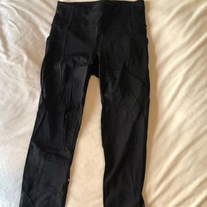 Black Lululemon leggings